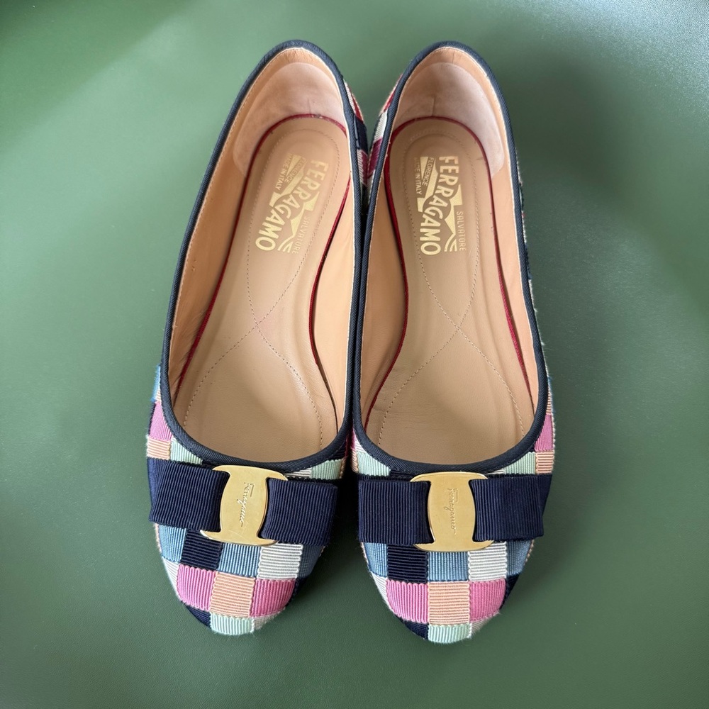 Salvatore Ferragamo Varina ballet flats (size 6.5 wide)